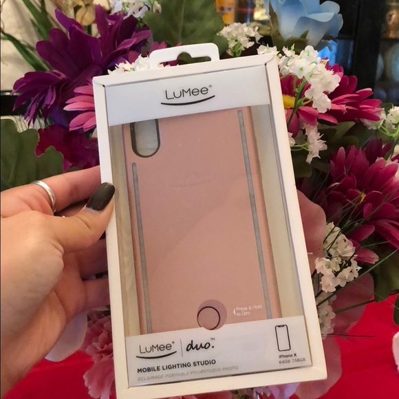 Lumee case - Picture 1 of 3